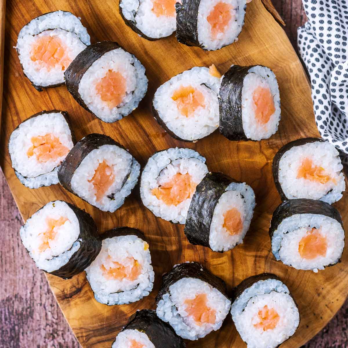 Salmon sushi