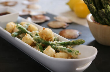 Tempura scallops and asparagus with ponzu dressing